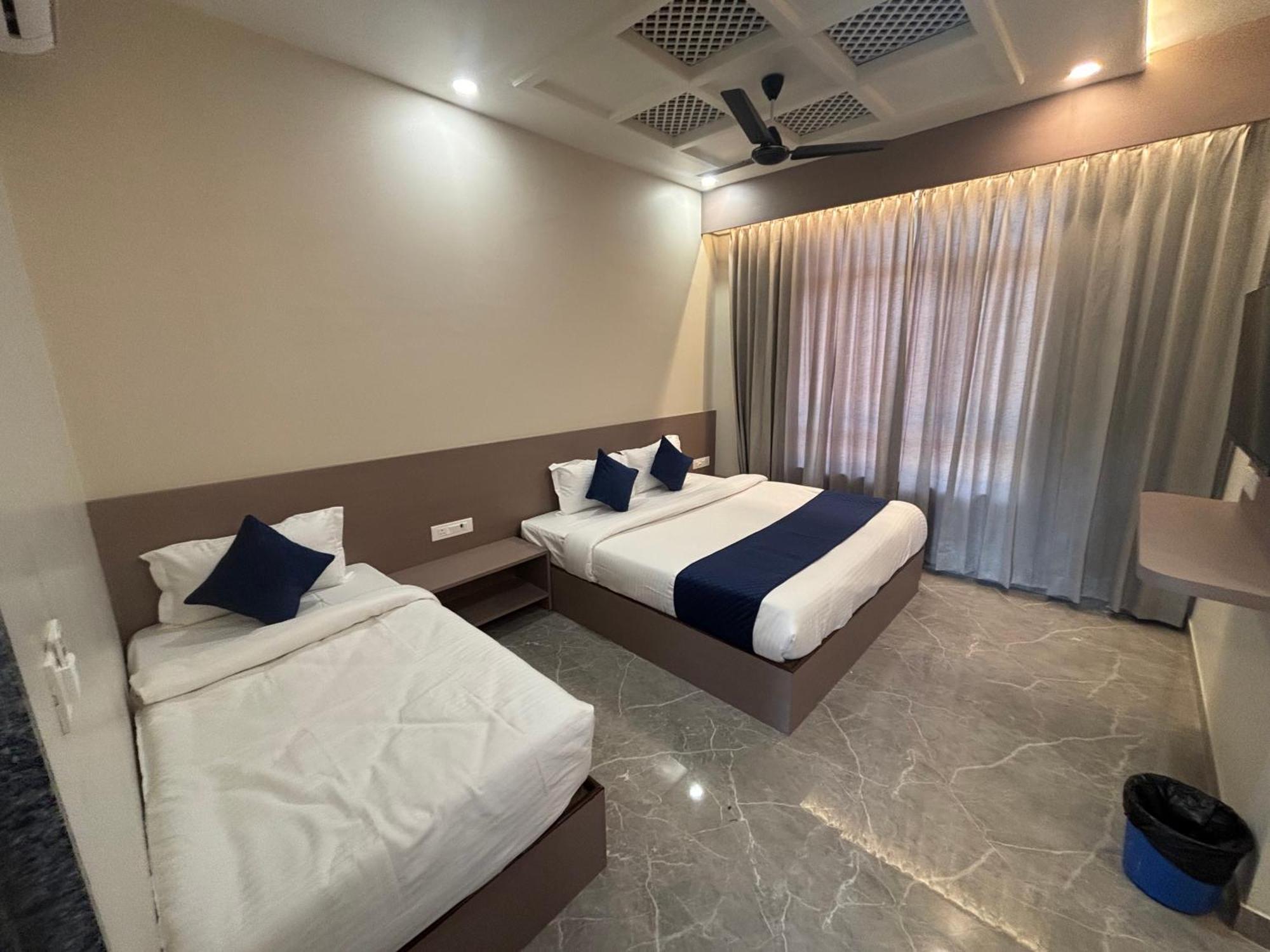 Hotel Sisodiya Palace Khātu 外观 照片
