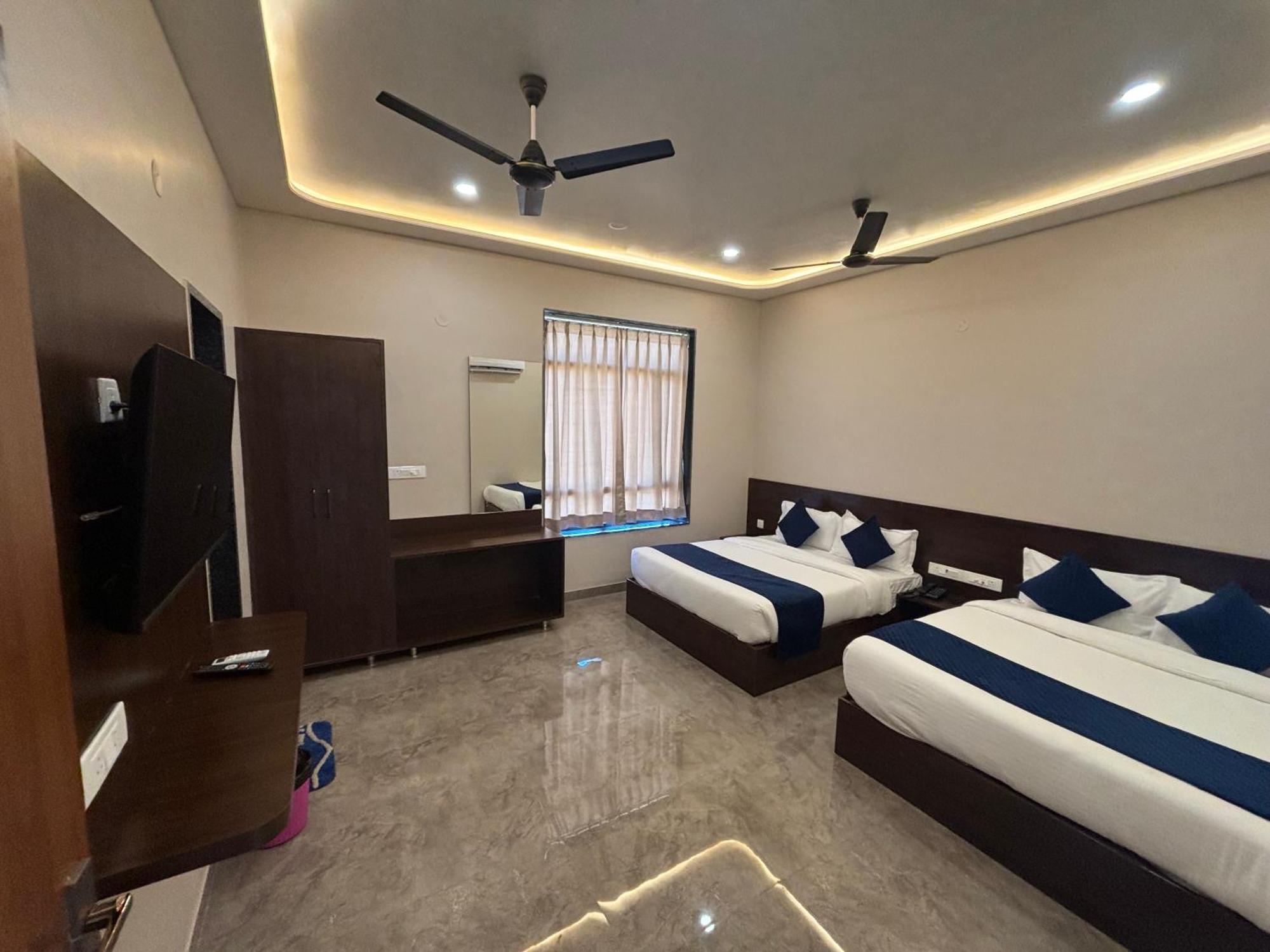Hotel Sisodiya Palace Khātu 外观 照片