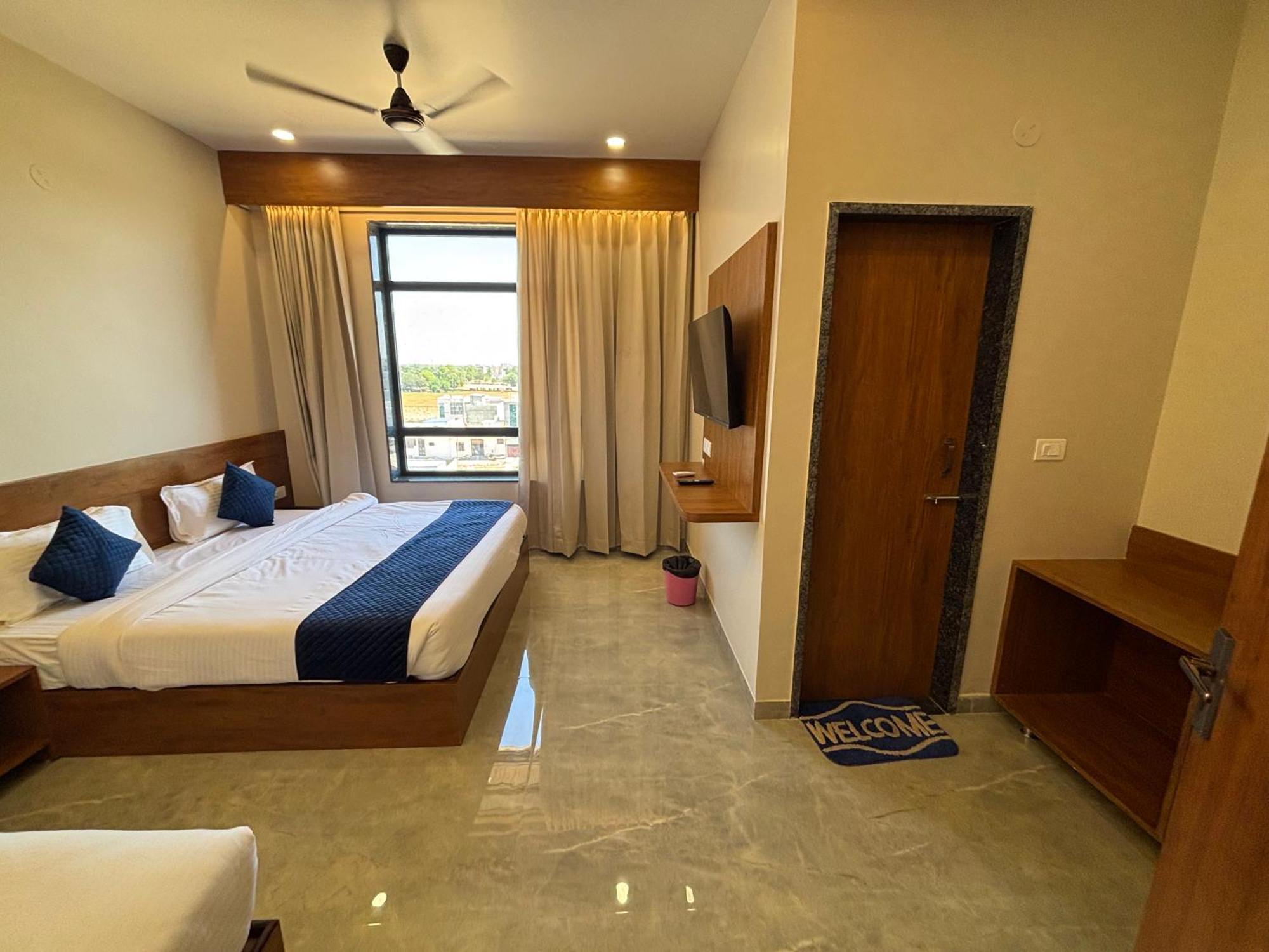 Hotel Sisodiya Palace Khātu 外观 照片